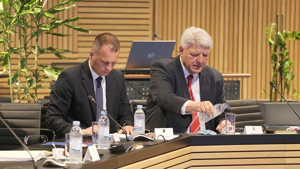 Župani na sastanku s Premijerom o ukrajinskoj krizi