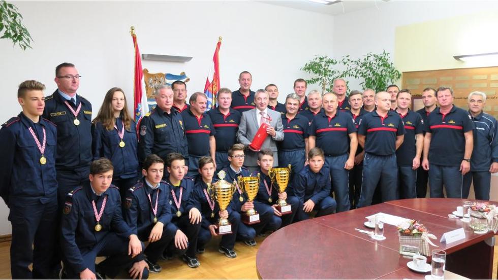 Župan Štromar čestitao vatrogascima na osvojenim nagradama