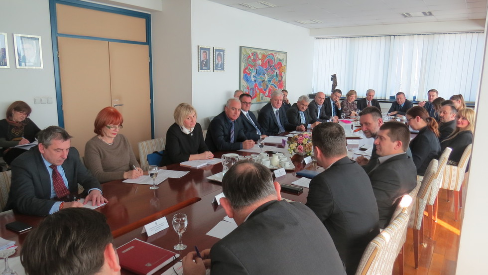 Razvoj obrazovanja iz županijske perspektive moguć daljnjom decentralizacijom