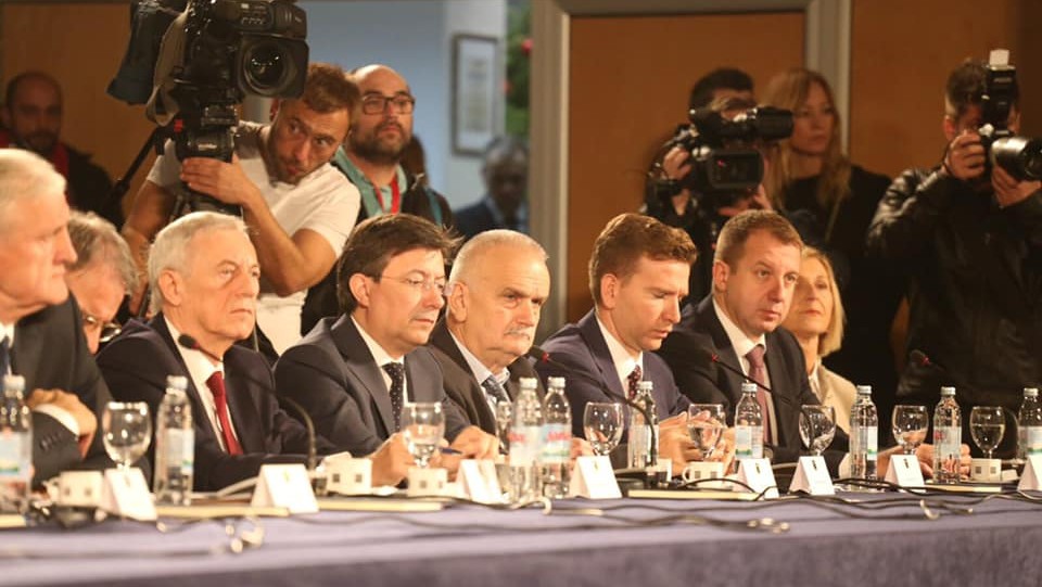 Potpisani Sporazumi o povjeravanju poslova ureda državne uprave županijama