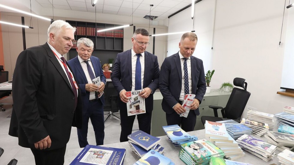 Župani na svečanom otvorenju Hrvatskog doma u Subotici