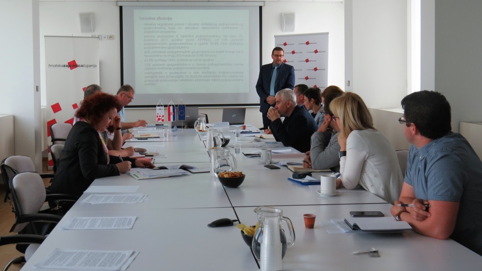 Predstavnici ministarstva predstavili Zakon o OPG-u