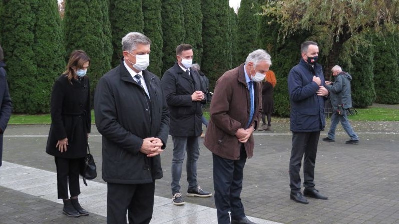 Izaslanstvo Hrvatske zajednice županija položilo vijence za žrtve Vukovara