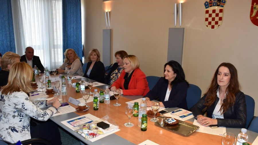 Okupljanje žena aktivnih u lokalnoj i regionalnoj politici u Šibeniku