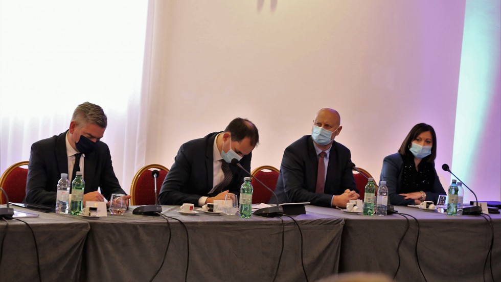 Premijer Plenković sa županima o obrazovanju, demografiji i linijskom prijevozu