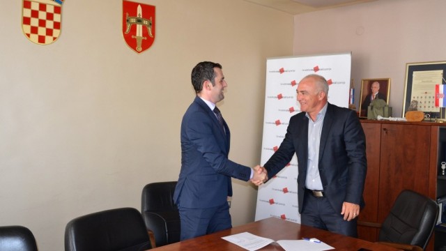 Potpisan ugovor o suradnji s predstavnicima županijskih savjeta mladih