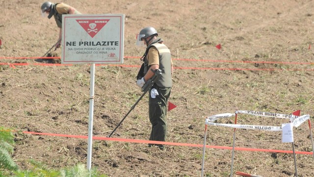 Potpisan sporazum o razminiranju na području Karlovačke županije