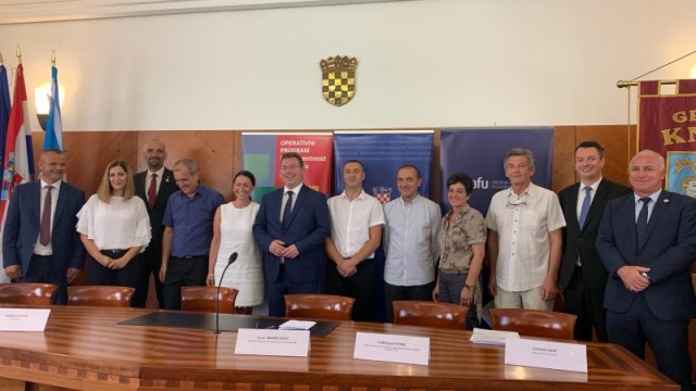 Šibensko-kninska županija: Potpisani ugovori vrijedni 8,5 milijuna kuna