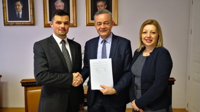 Potpisan ugovor za projekt  „Svijest Akcija Volja Jačanje Energija Trening MLADIH“