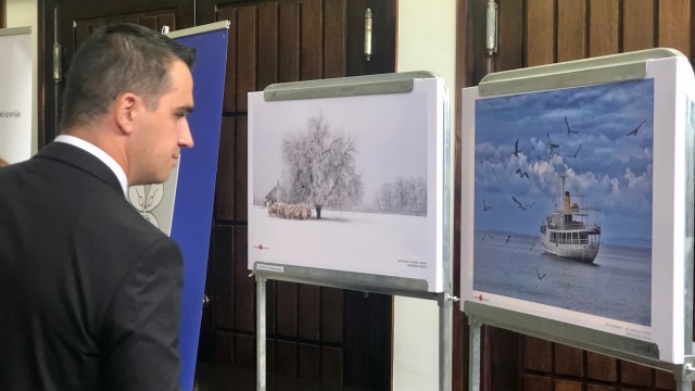 Otvorena izložba „Volim svoju županiju“ u Gospiću