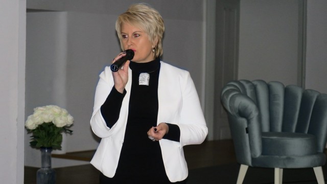 Svijet danas, ali i u povijesti mijenjalo je puno mladih žena