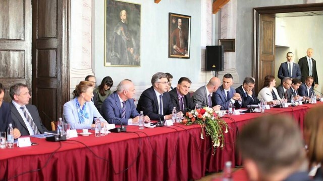 Plenković i članovi Vlade sa županima u Varaždinu: Ostvarena je konkretna projektna suradnja Vlade i lokalnih zajednica