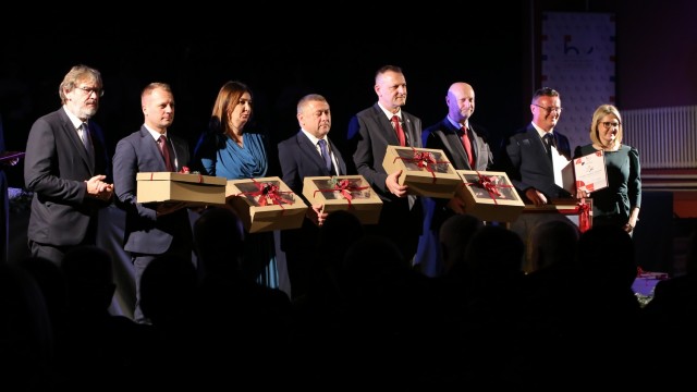 Hrvatskoj zajednici županija dodijeljeno priznanje za doprinos razvoju hrvatske zajednice