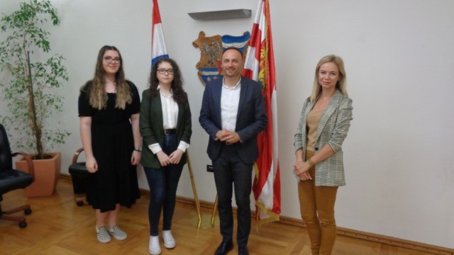 Zamjenik župana Tomislav Paljak primio učenike Gospodarske škole, pobjednike kreativnog natječaja „MI MOŽEMO JEDNAKO“