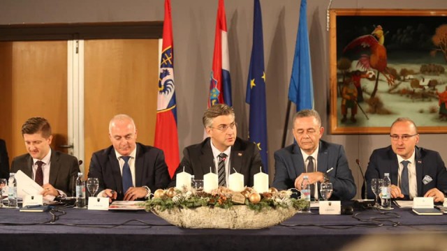 Potpisani Sporazumi o povjeravanju poslova ureda državne uprave županijama