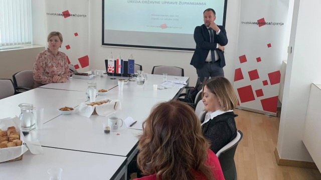 Održana edukacija „Utjecaj preuzimanja poslova državne uprave na ustrojstvo, djelokrug i unutarnju organizacijsku strukturu županija“